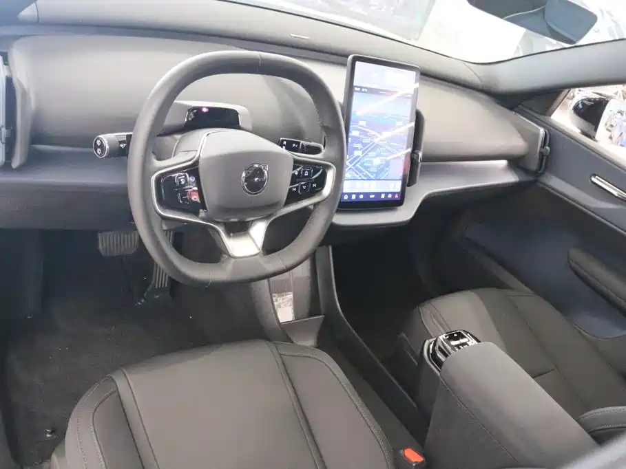 Volvo EX30 — миниатюра 11