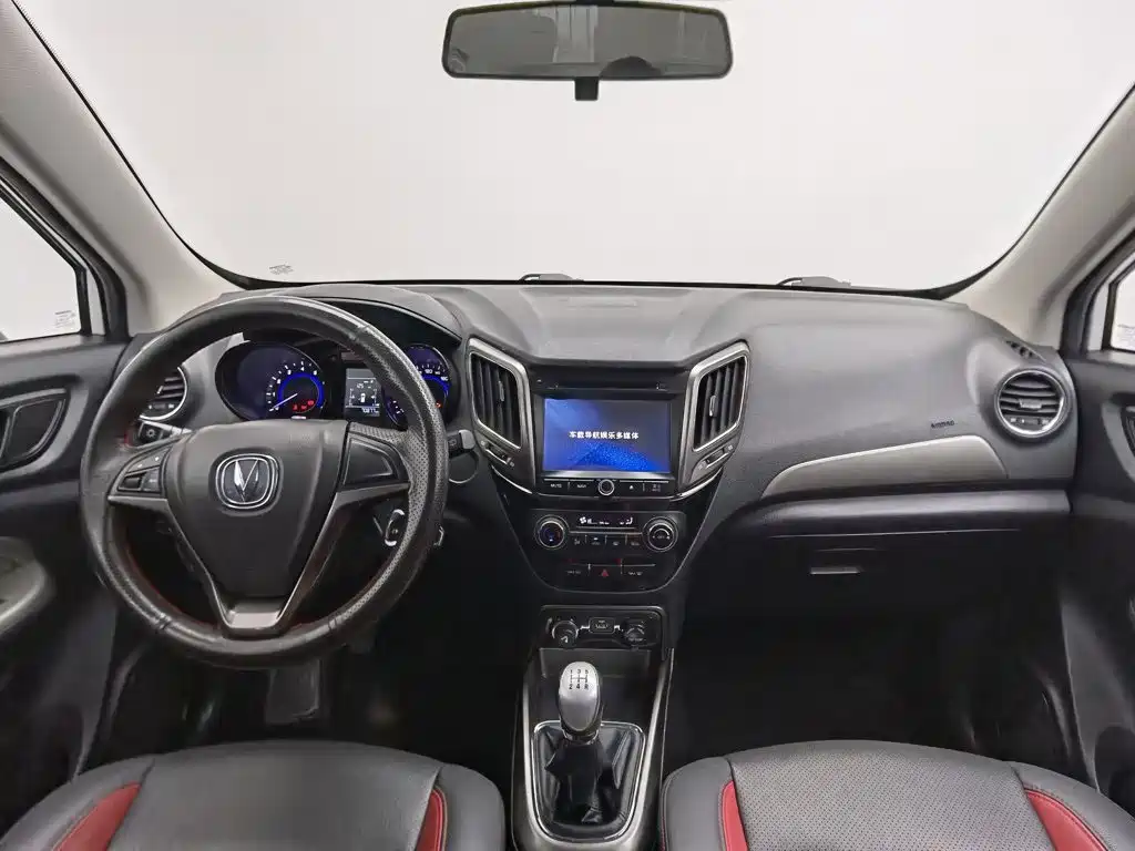 Changan CS15 — миниатюра 5
