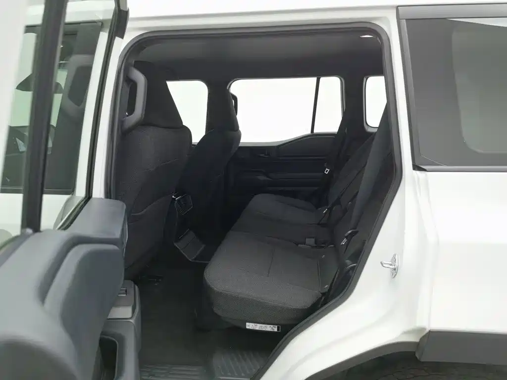 Toyota Prado — миниатюра 15