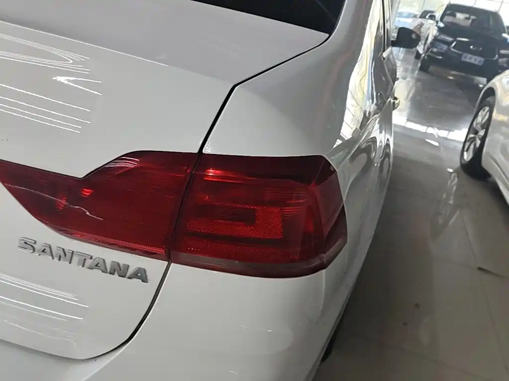 Volkswagen Santana — миниатюра 8