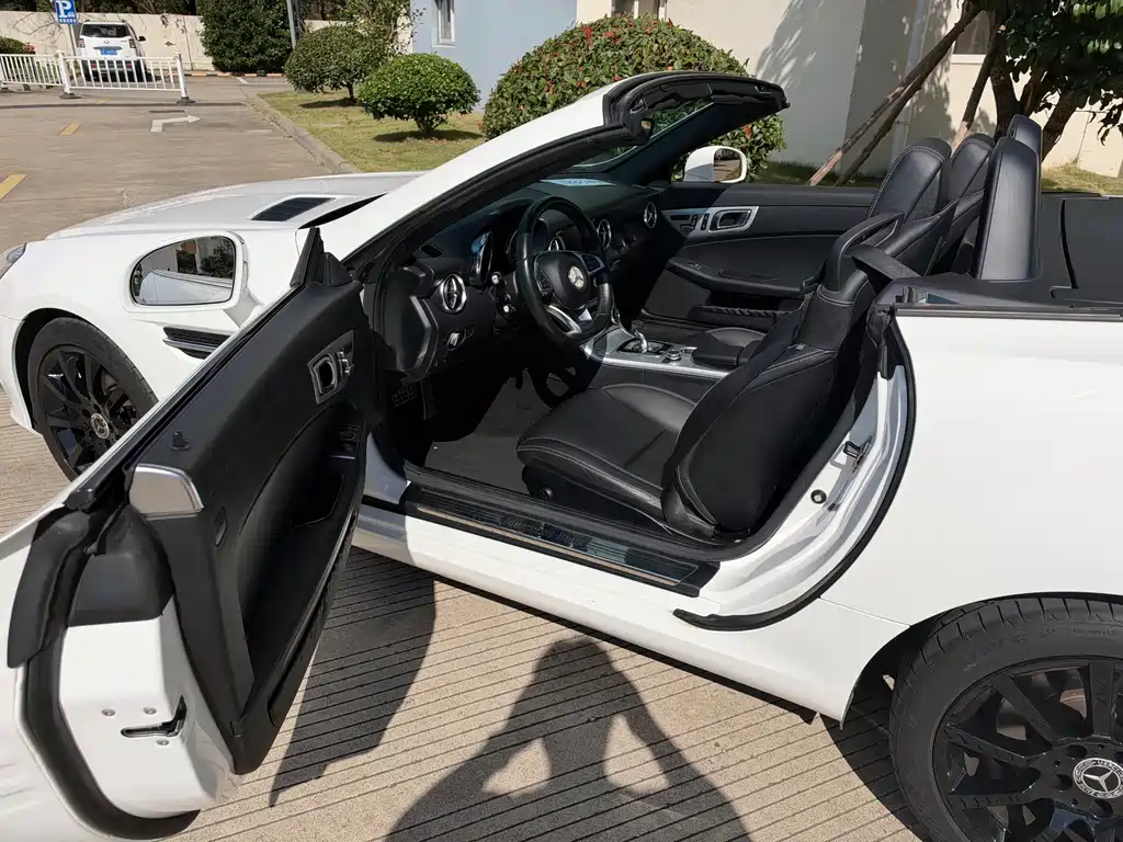 Mercedes-Benz SLC — миниатюра 8