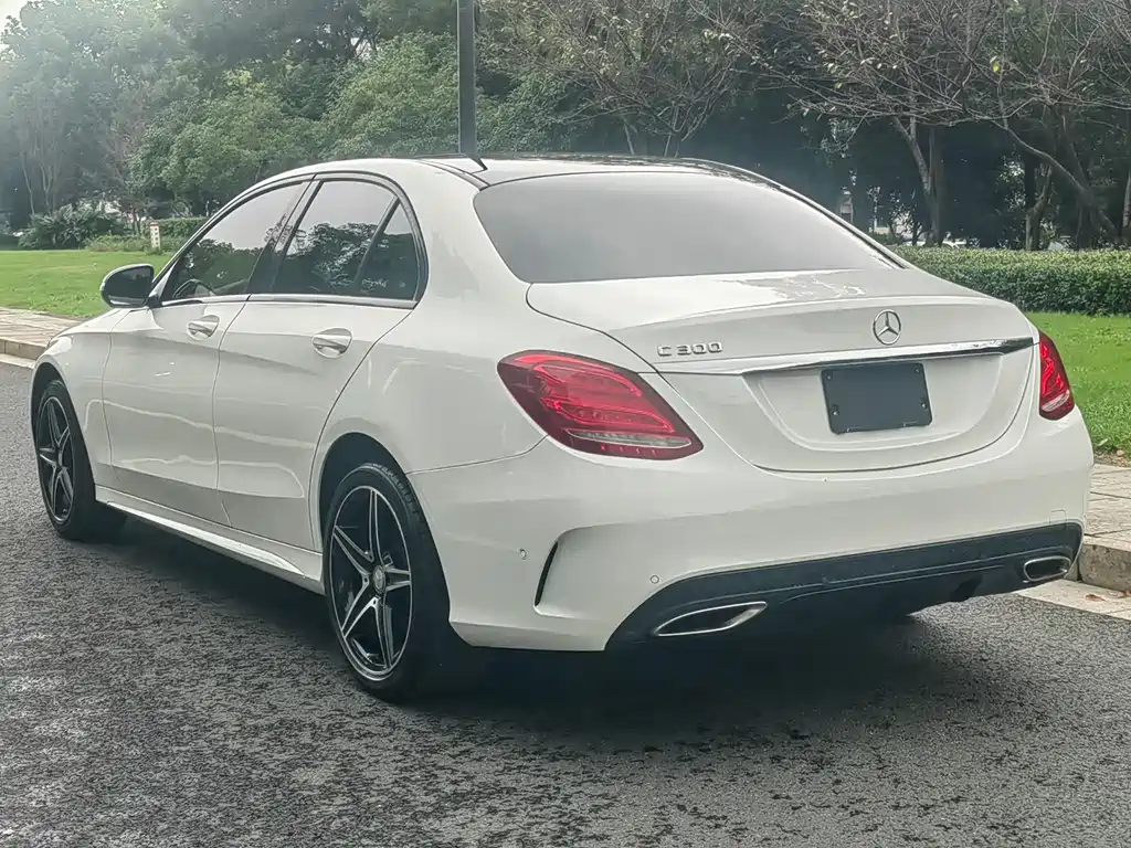 Mercedes-Benz C-Class — миниатюра 9