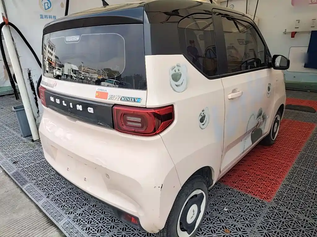 Wuling MINIEV — миниатюра 7