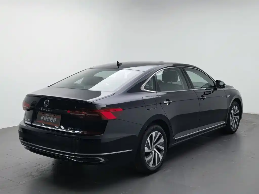 Volkswagen Passat PHEV — миниатюра 2
