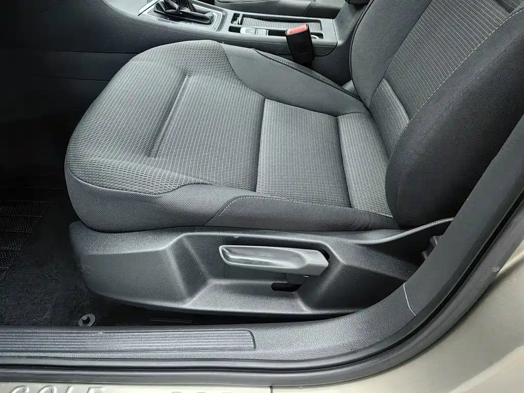 Volkswagen Golf — миниатюра 20