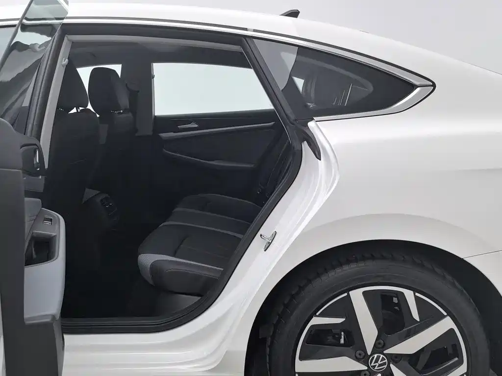 Volkswagen Lamando — миниатюра 15
