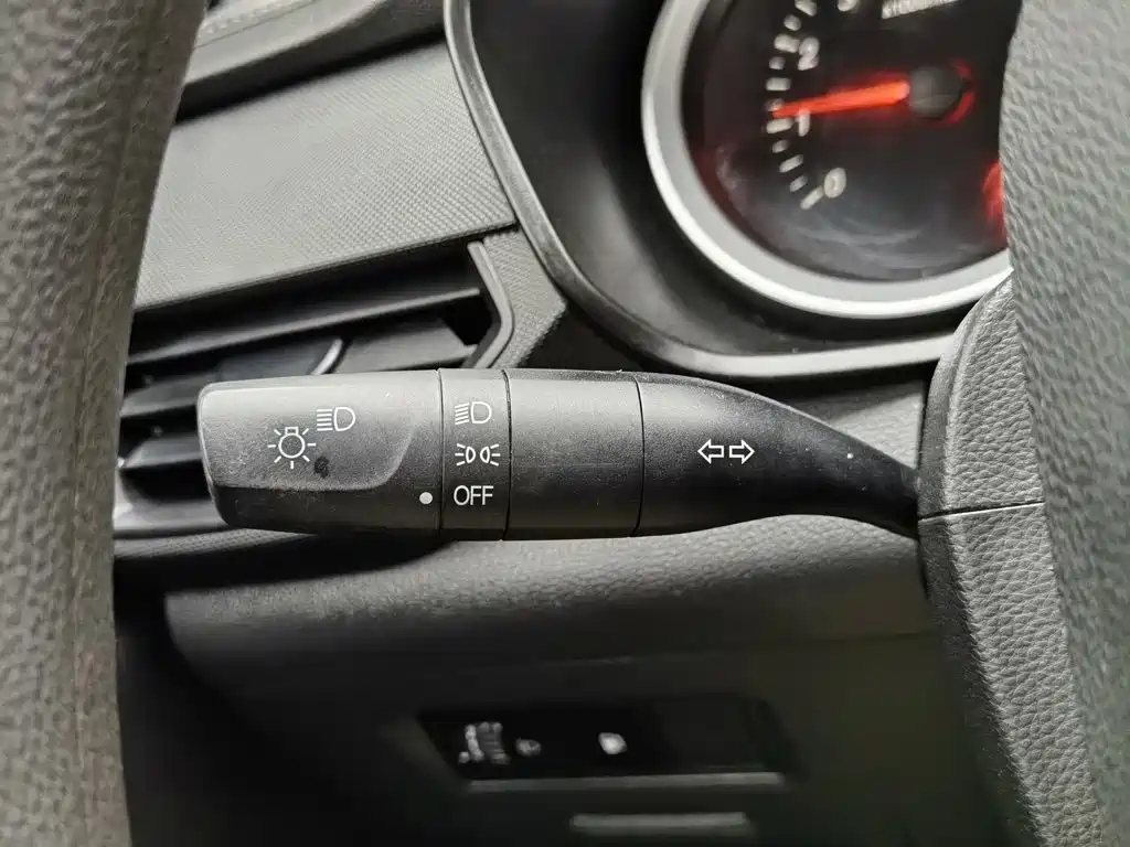 Wuling Hongguang S3 — миниатюра 21