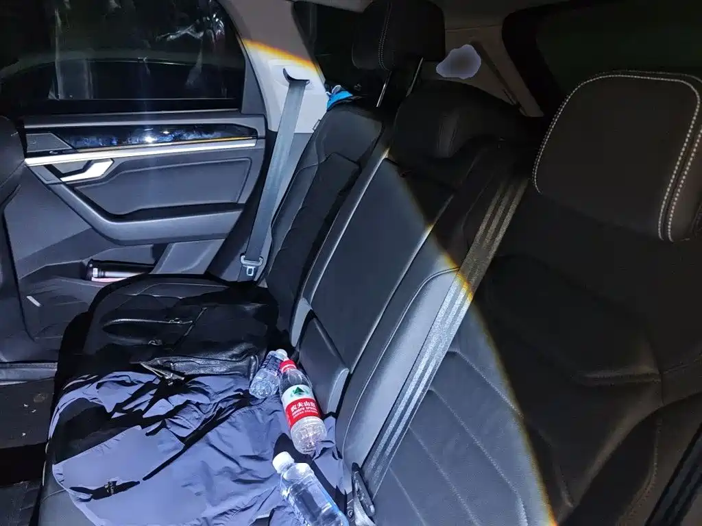 Volkswagen Touareg — миниатюра 14