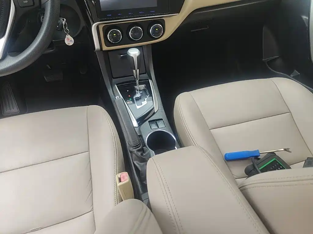 Toyota Corolla — миниатюра 14