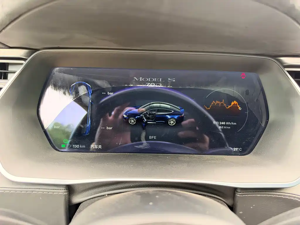 Tesla Model S — миниатюра 12