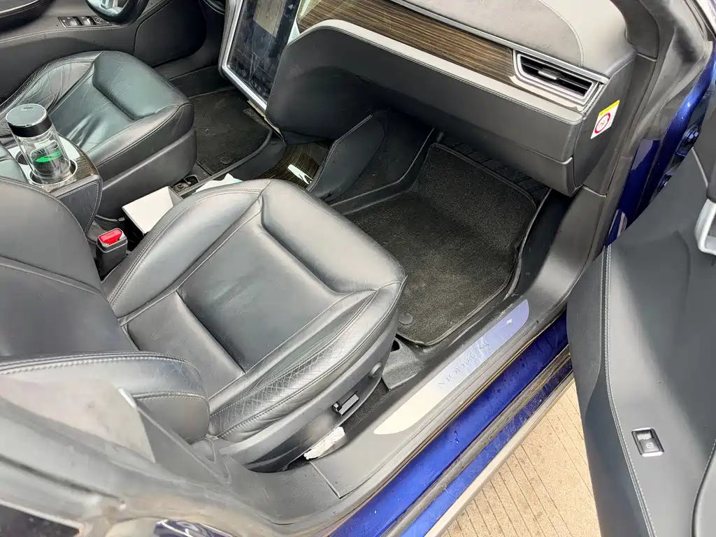 Tesla Model S — миниатюра 15