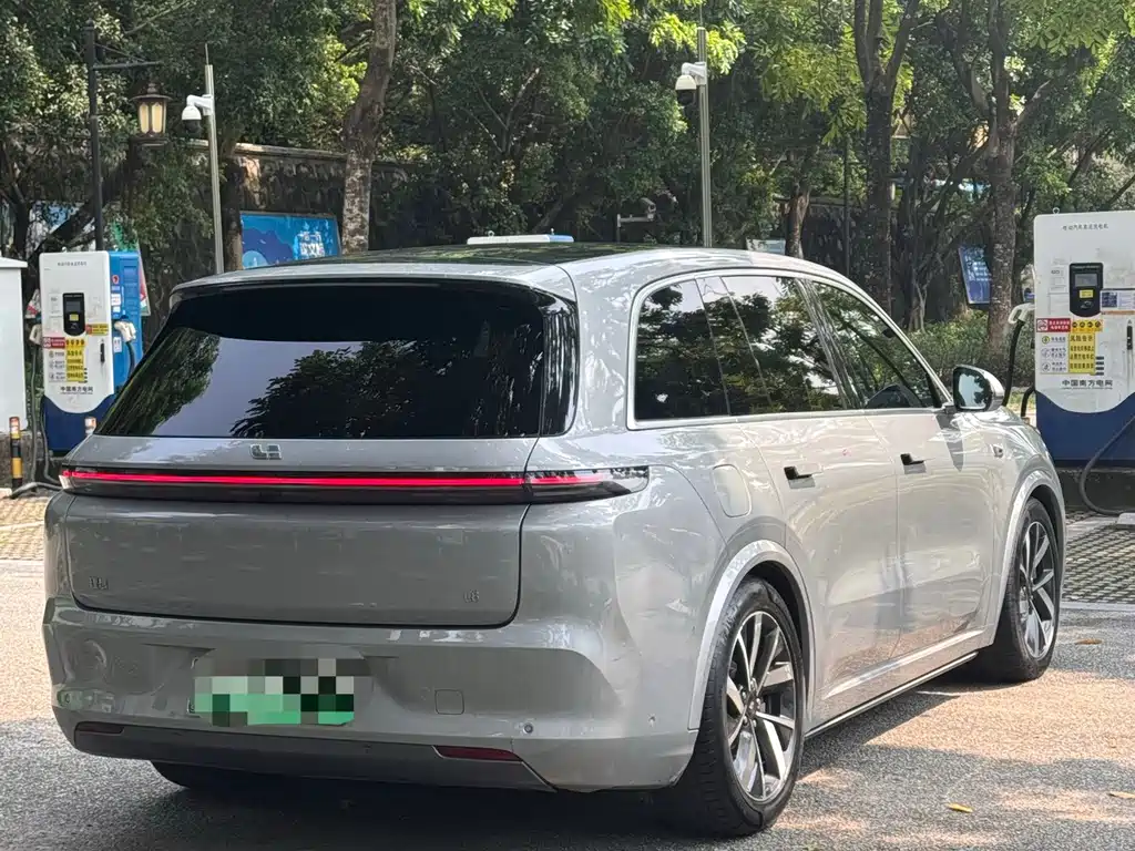 Li Auto Li L8 — миниатюра 4