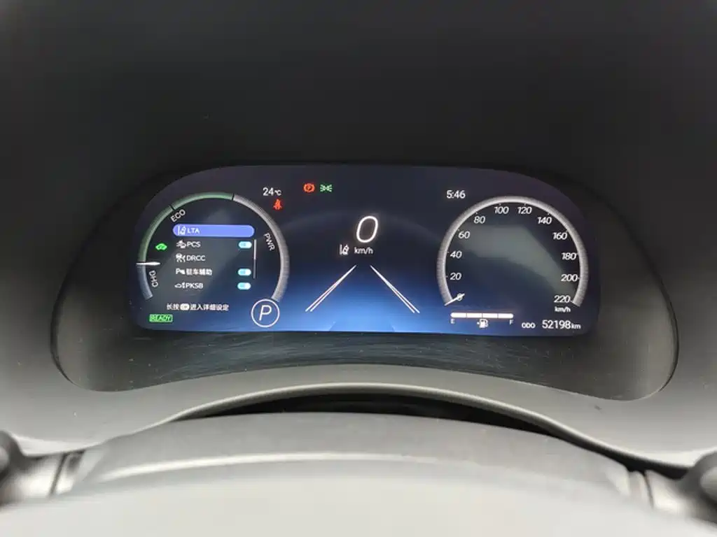 Toyota Crown Kluger — миниатюра 5