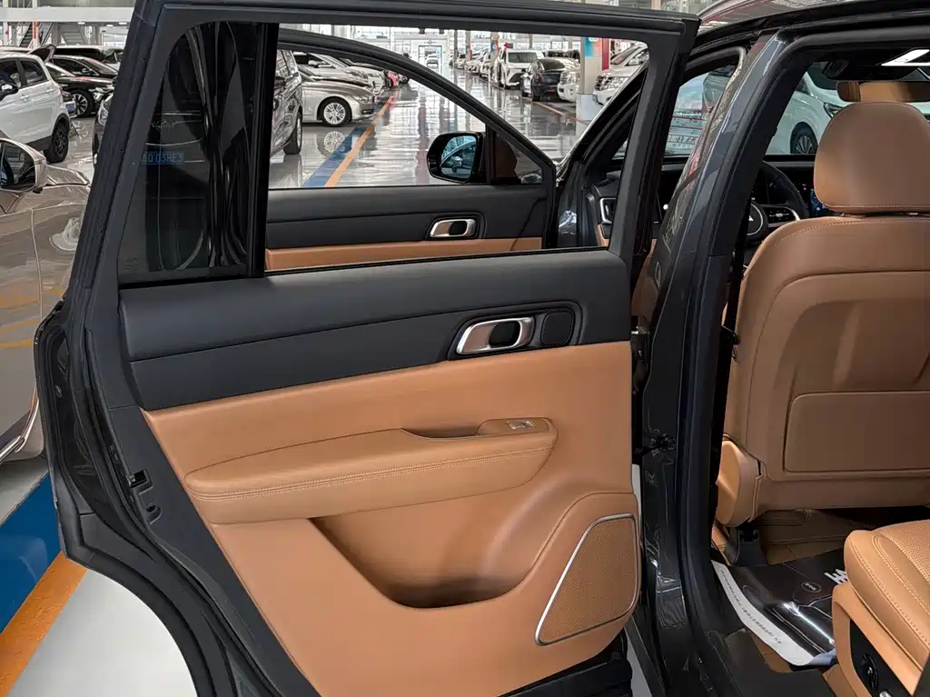 Li Auto Li ONE — миниатюра 17