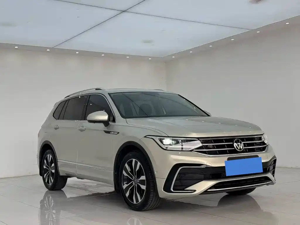 Volkswagen Tiguan L — миниатюра 3