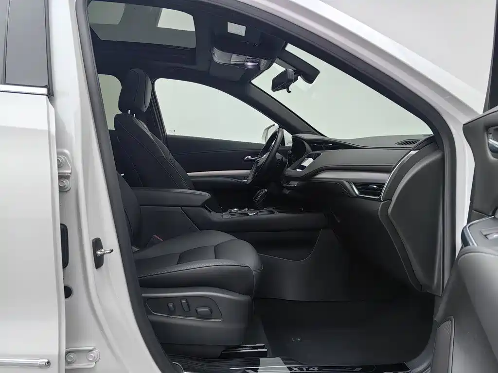 Cadillac XT4 — миниатюра 23