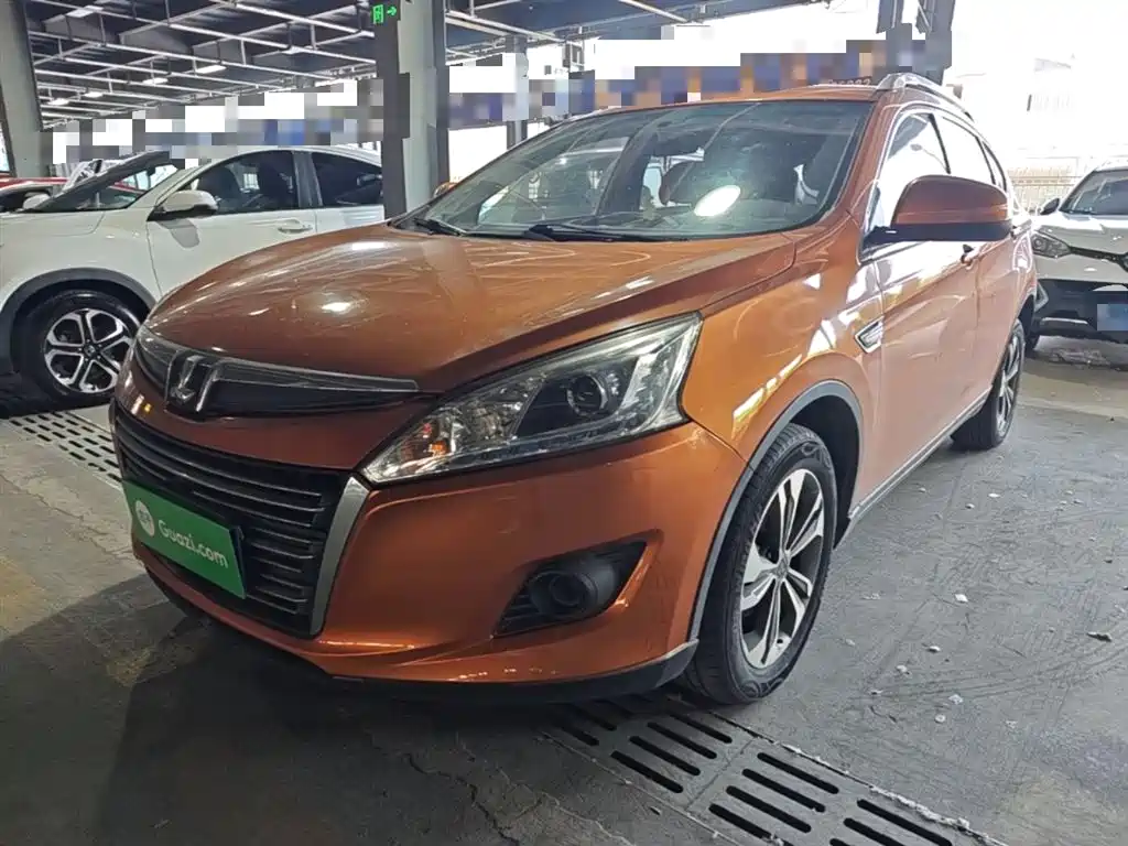 Luxgen U6 2015