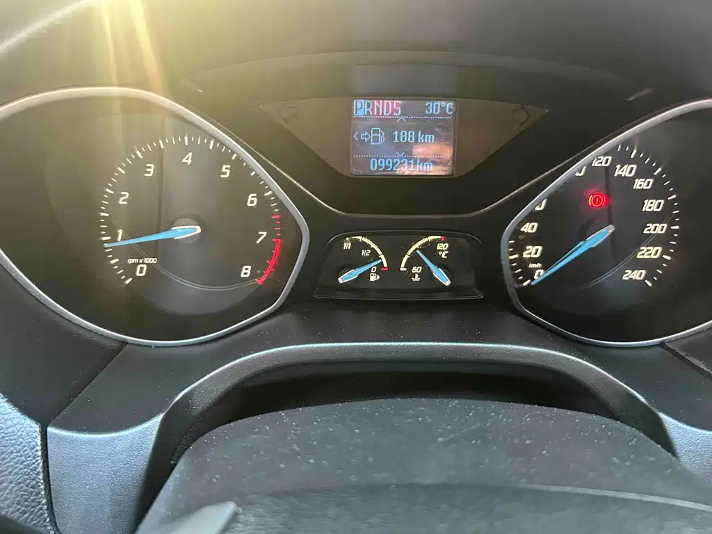 Ford Focus — миниатюра 6