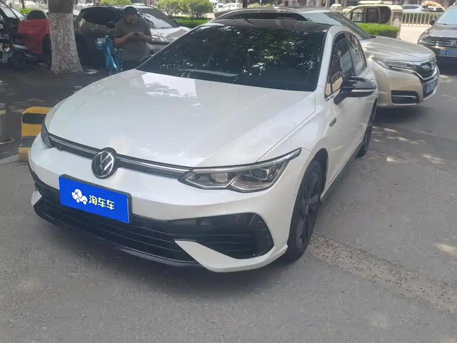 Купить Volkswagen Golf