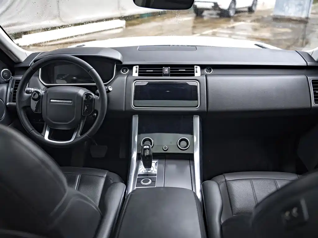 Land Rover Range Rover Sport 2020 3.0 L6 SE