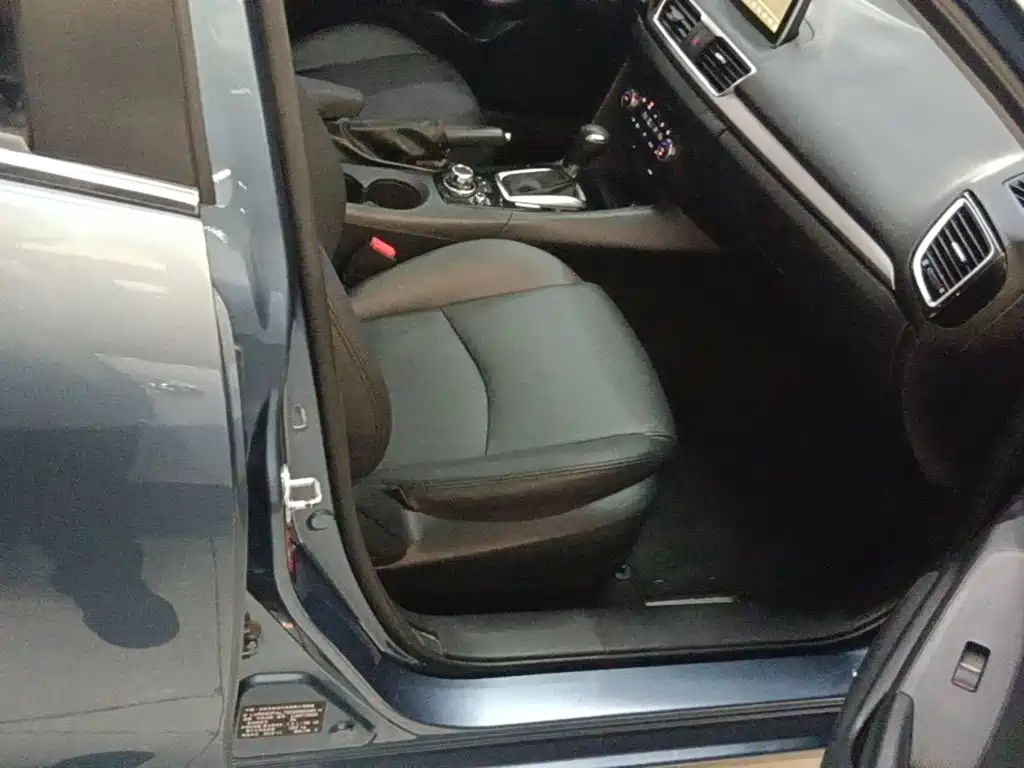 Mazda 3 Axela — миниатюра 25