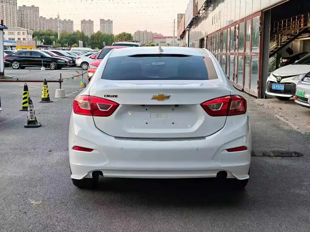 Chevrolet Cruze — миниатюра 4