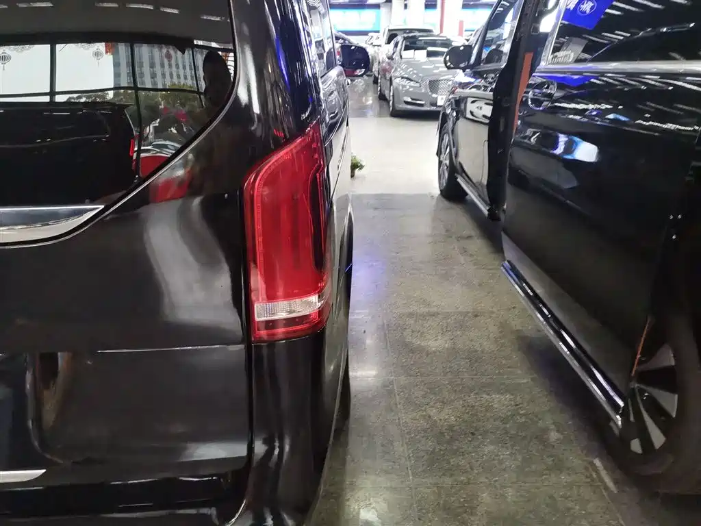 Mercedes-Benz V-Class V 2018 V 260 V