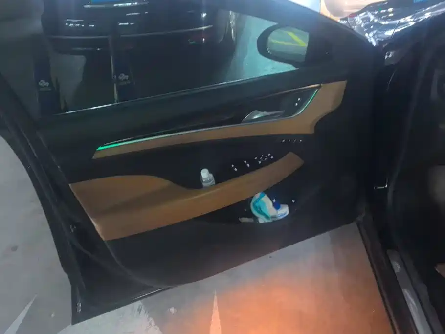 Buick LaCrosse — миниатюра 7