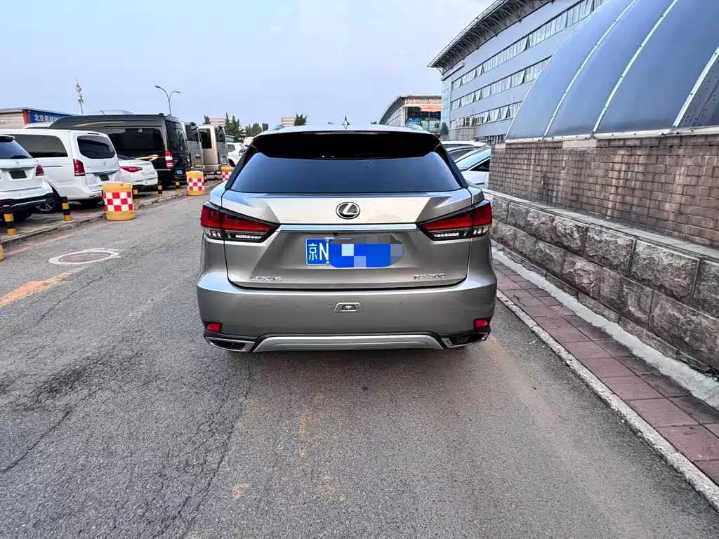 Lexus RX — миниатюра 10