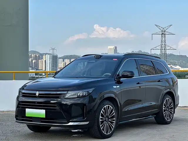 HONGMENG ZHIXING ASK THE WORLD M7 2023