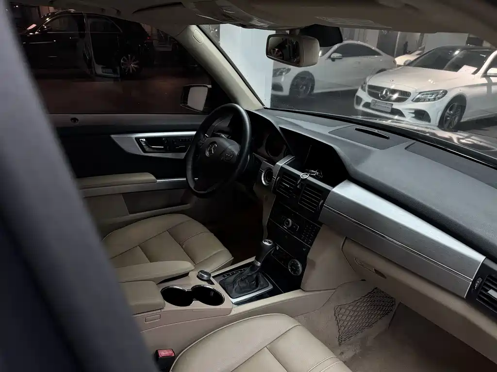 Mercedes-Benz GLK-Class (Import) — миниатюра 15