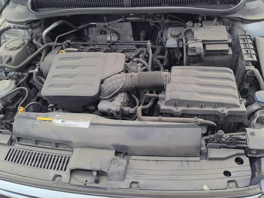 Volkswagen Polo 1.5 л 2023 г. Белый, пробег 25299 км