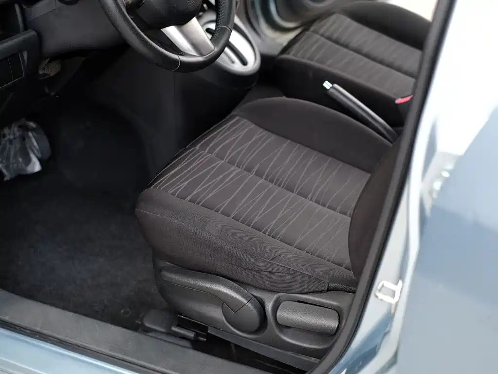 Mazda 2 Dazzle Dynamic 1.5L Auto Luxury Edition, фото 31