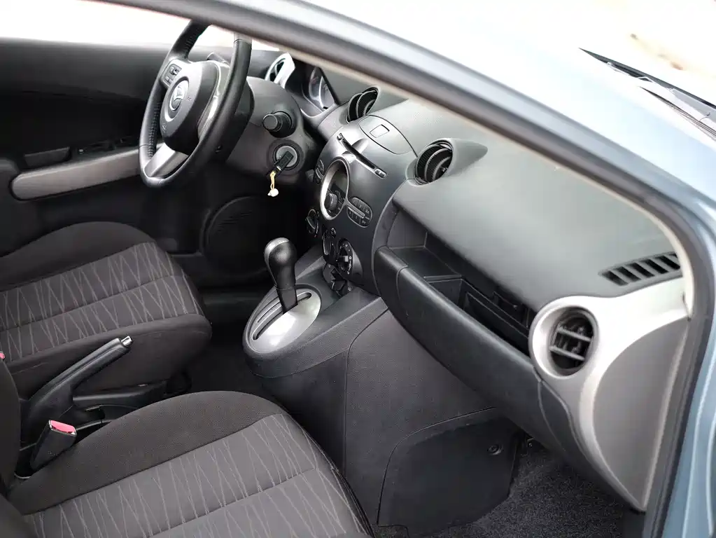 Mazda 2 Dazzle Dynamic 1.5L Auto Luxury Edition, фото 46
