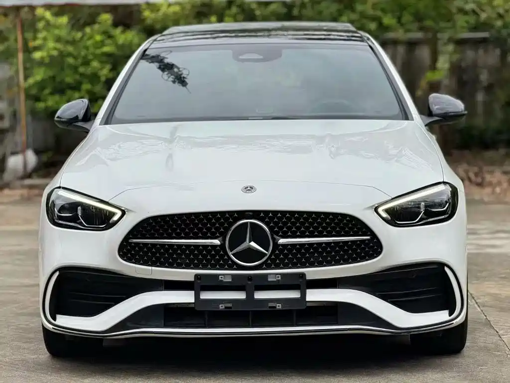 Mercedes-Benz C-Class — миниатюра 3