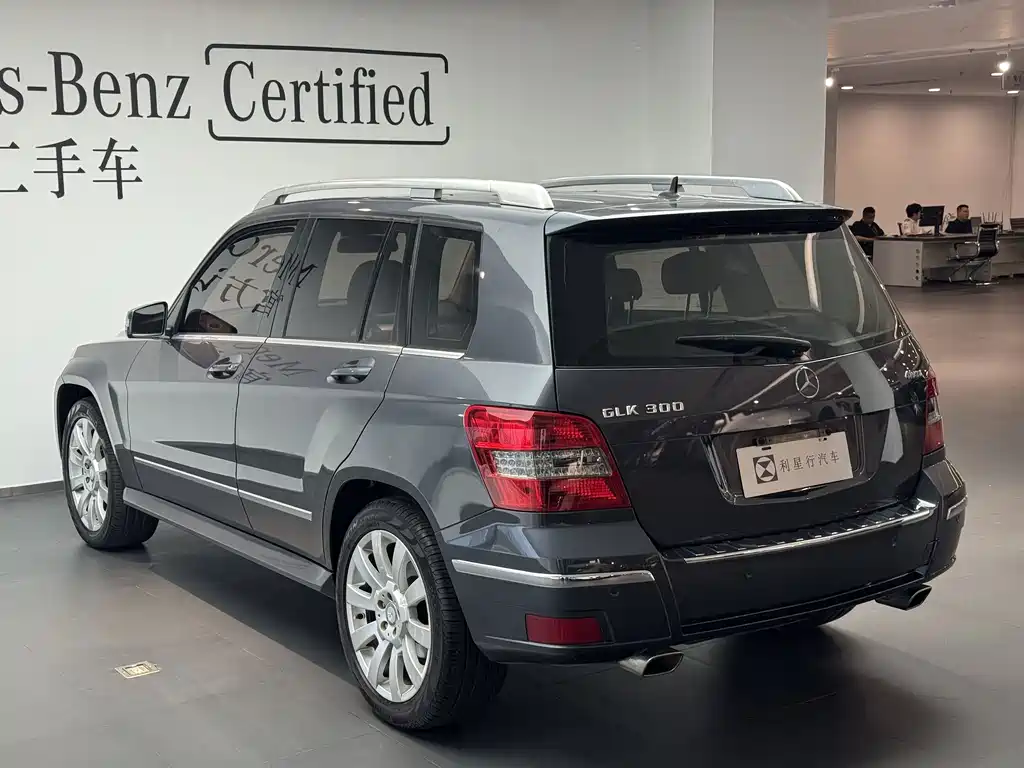 Mercedes-Benz GLK-Class (Import) — миниатюра 16
