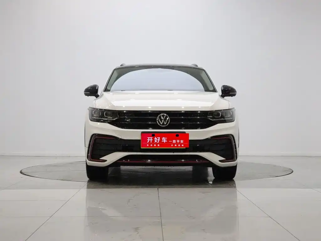 Volkswagen Tiguan X — миниатюра 2
