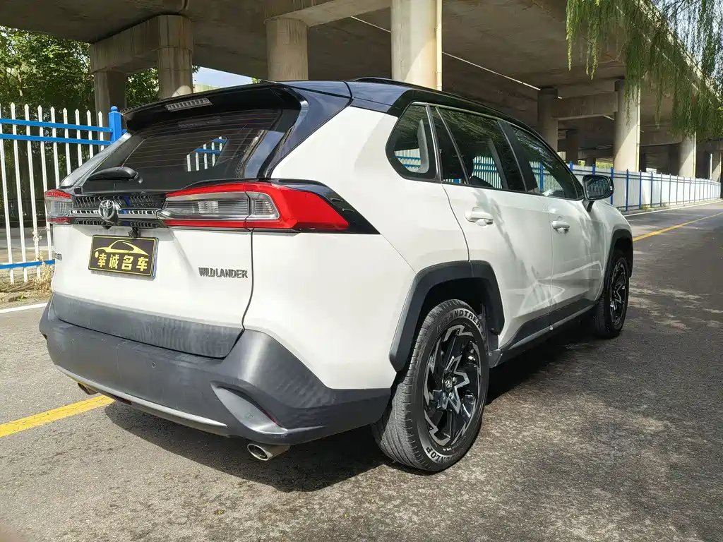 Toyota Wildlander — миниатюра 7