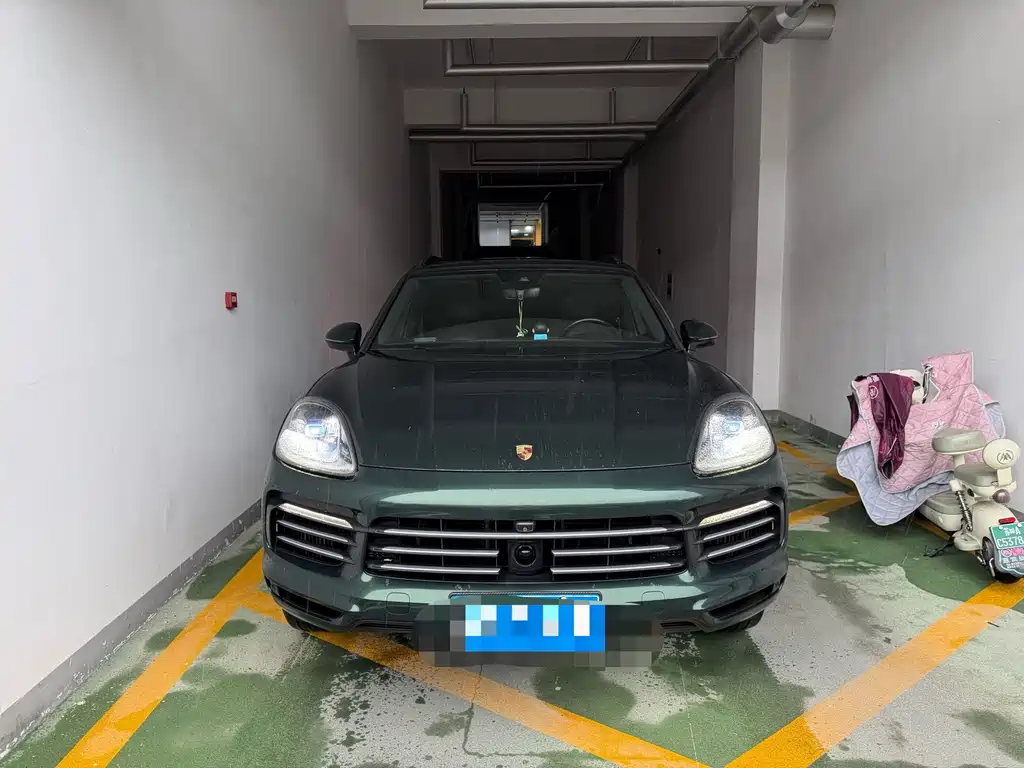 Porsche Cayenne — миниатюра 2