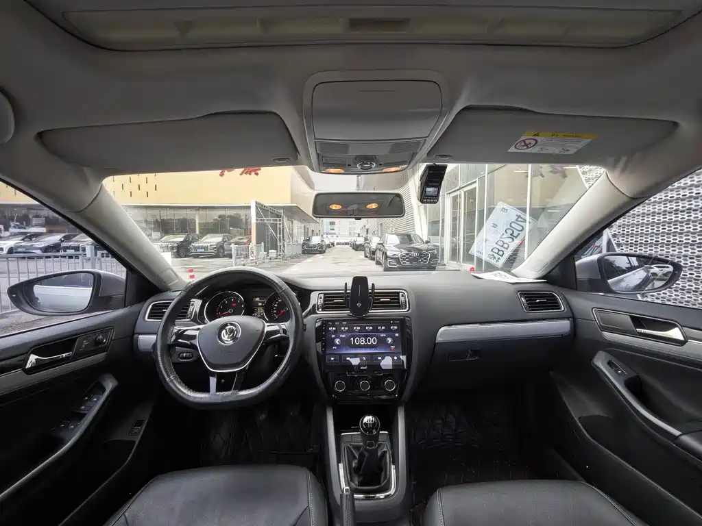 Volkswagen Sagitar — миниатюра 7