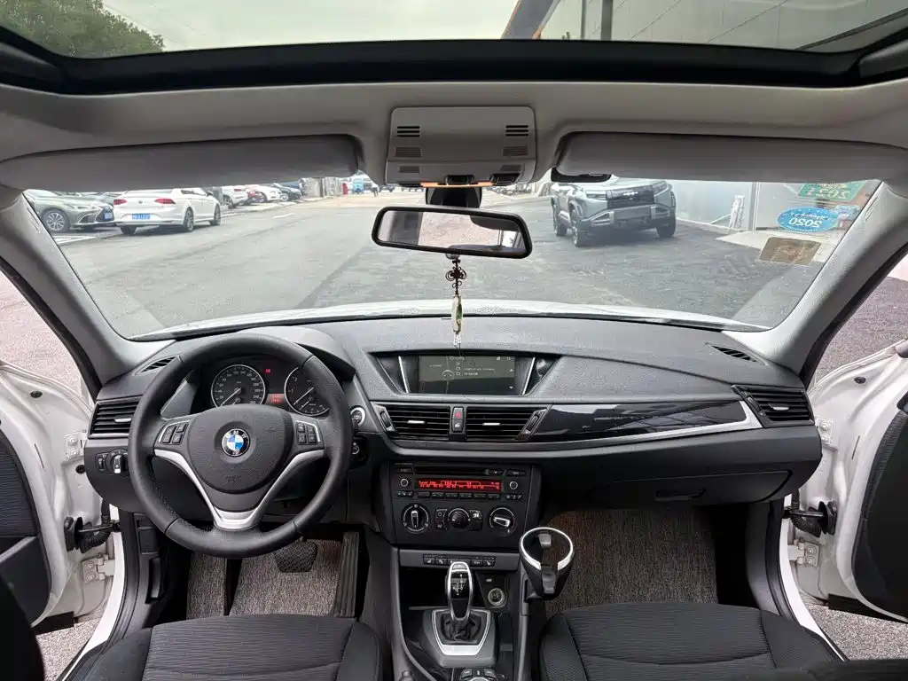 BMW X1 — миниатюра 4