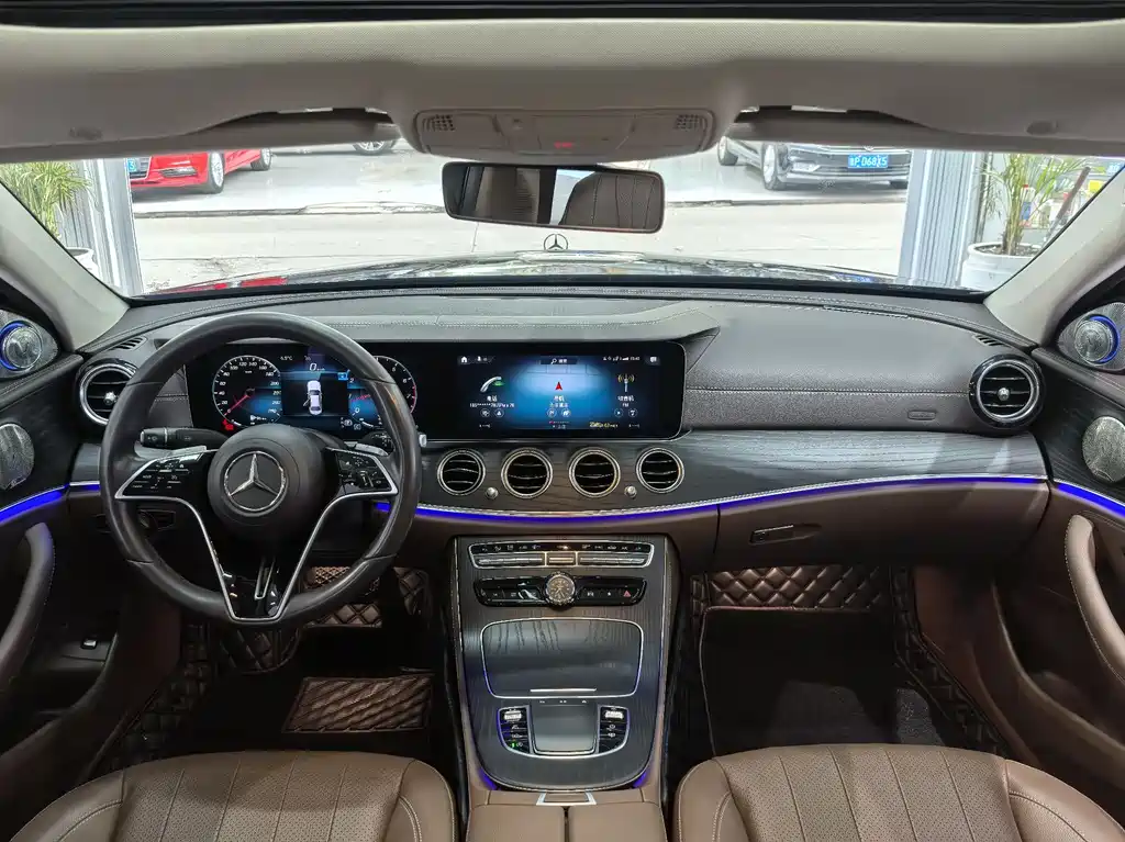 MERCEDES-BENZ E CLASS