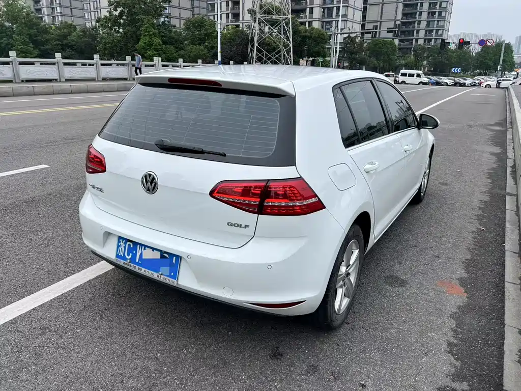 Volkswagen Golf — миниатюра 8