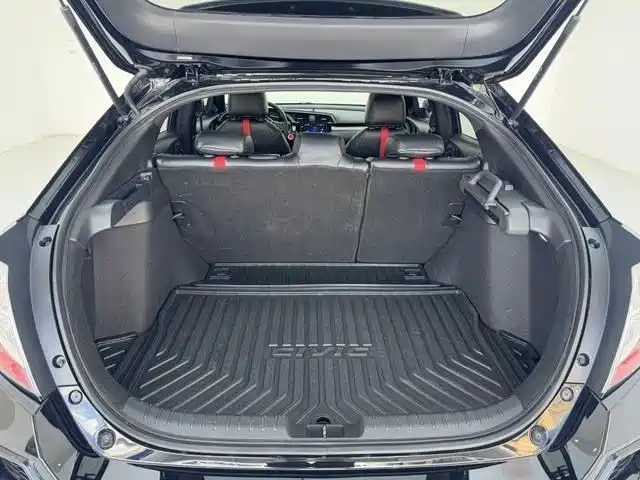 Honda Civic — миниатюра 8