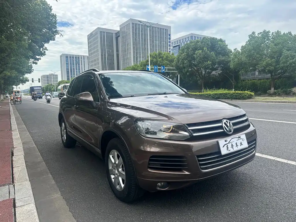 Volkswagen Touareg — миниатюра 3