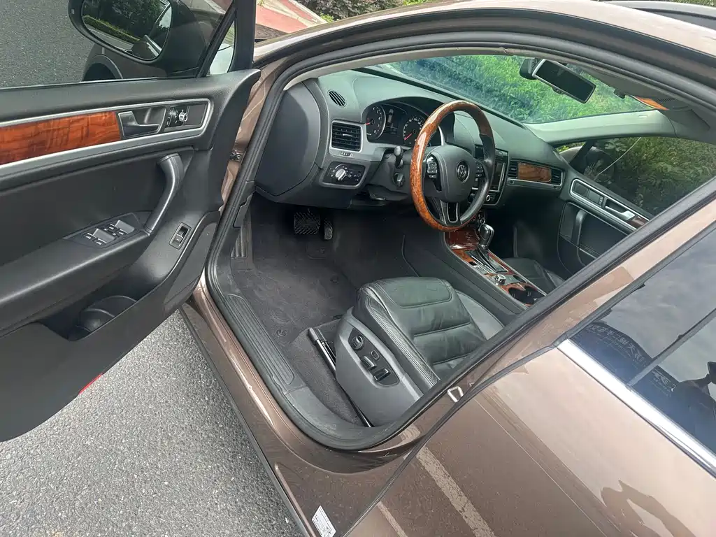Volkswagen Touareg — миниатюра 7