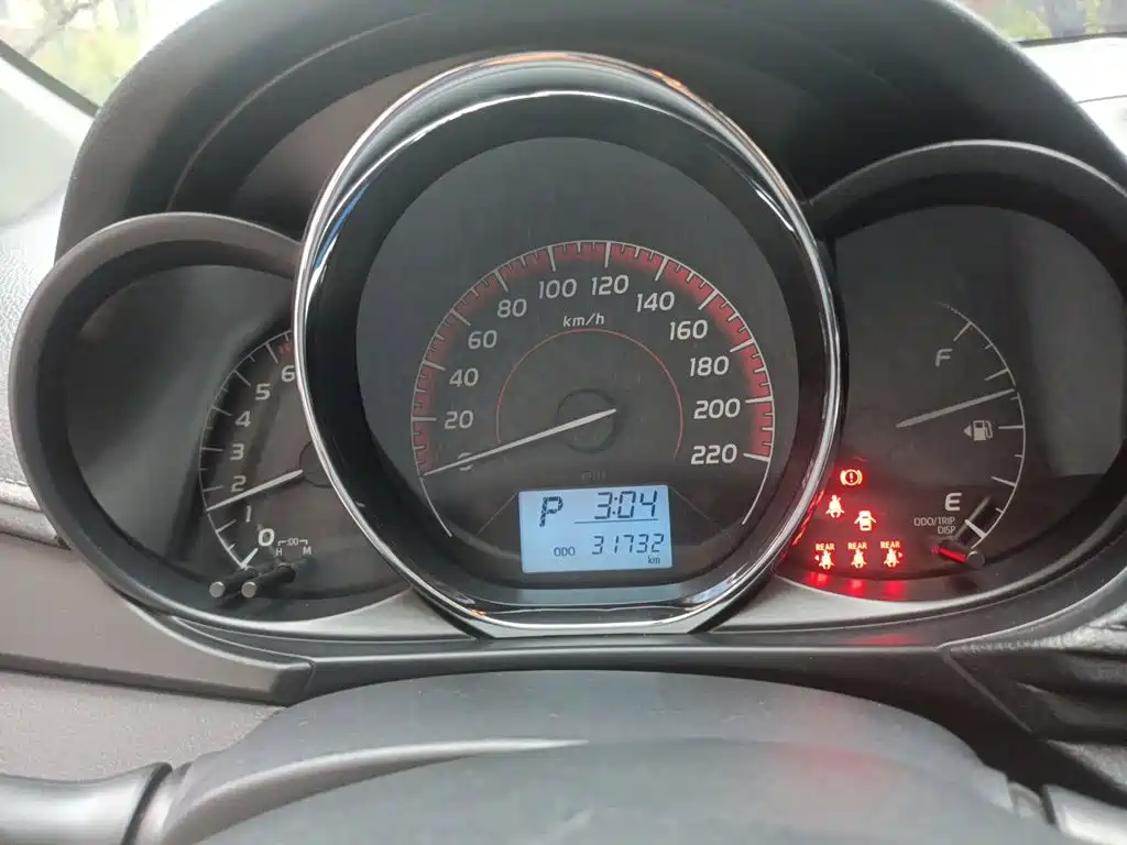 Toyota Vios FS — миниатюра 7