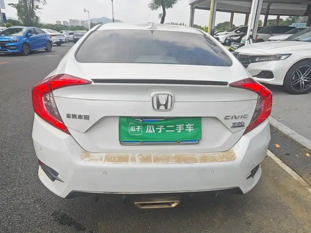 Honda Civic — миниатюра 6