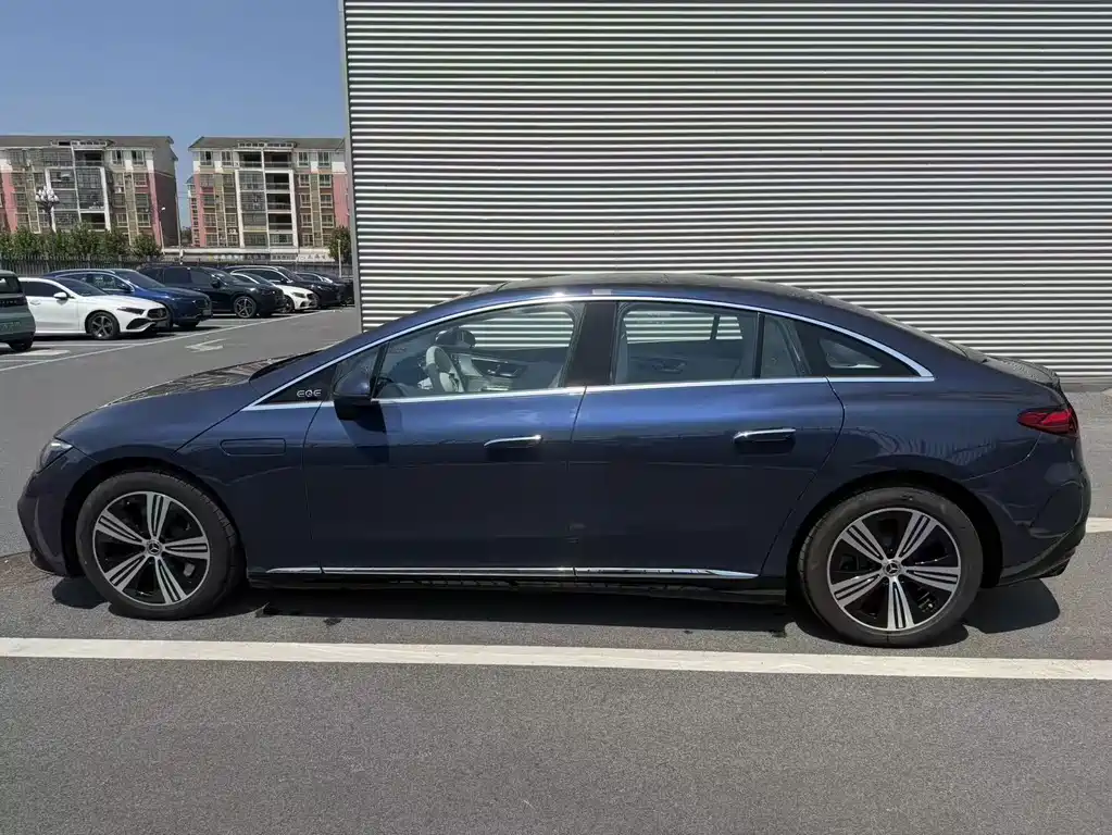 Mercedes-Benz EQE — миниатюра 4