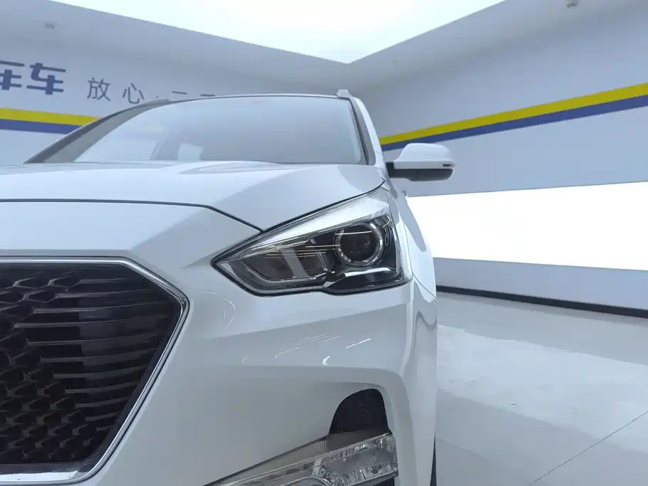 Haval M6 — миниатюра 5